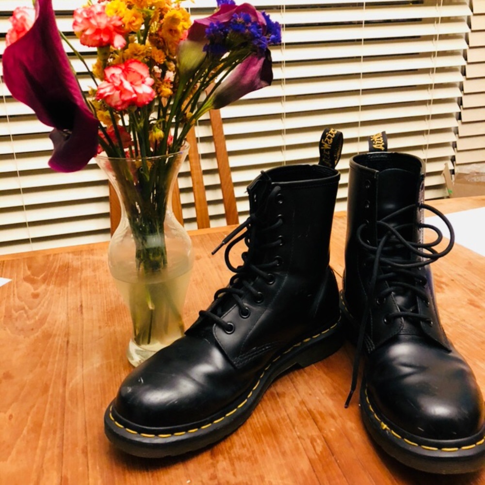 1490 Dr. Martens Boots